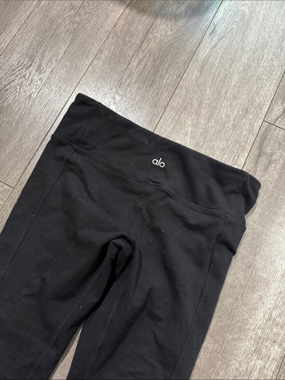Alo Yoga High-Waist Moto Sport Black Leggings with Mesh Panels Size S - Picture 5 of 6